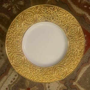 Villeroy & Boch 24K Gold Overlay Charger Plate Ornate Scroll Design